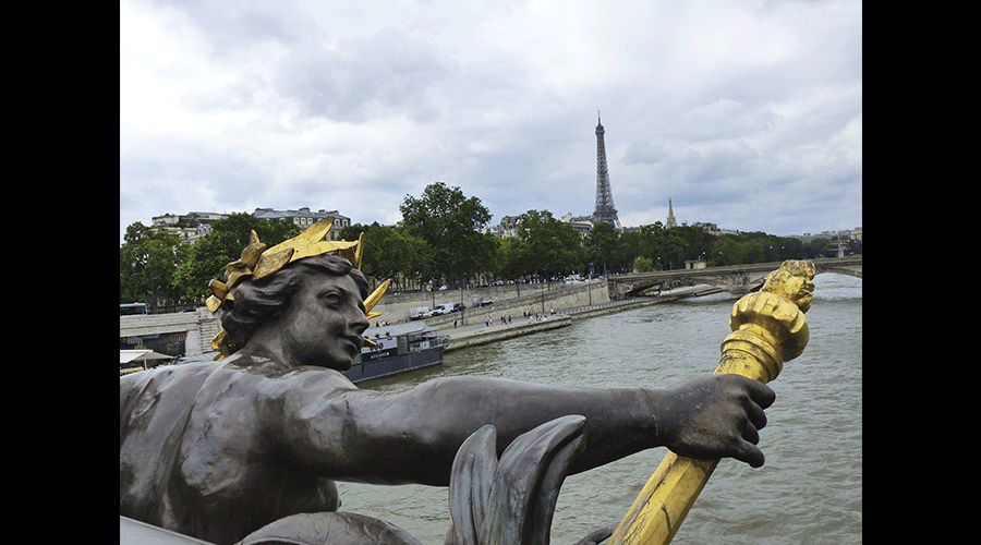 Disfruta las orillas del río Sena...Paris