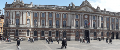 Toulouse acoge 130.000 estudiantes por año.